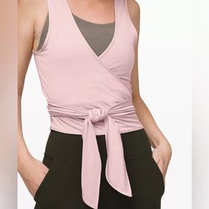 Lululemon twist me up crop tank